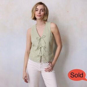 LC Lauren Conrad Green Gingham Tie-Front Sleeveless Vest Top